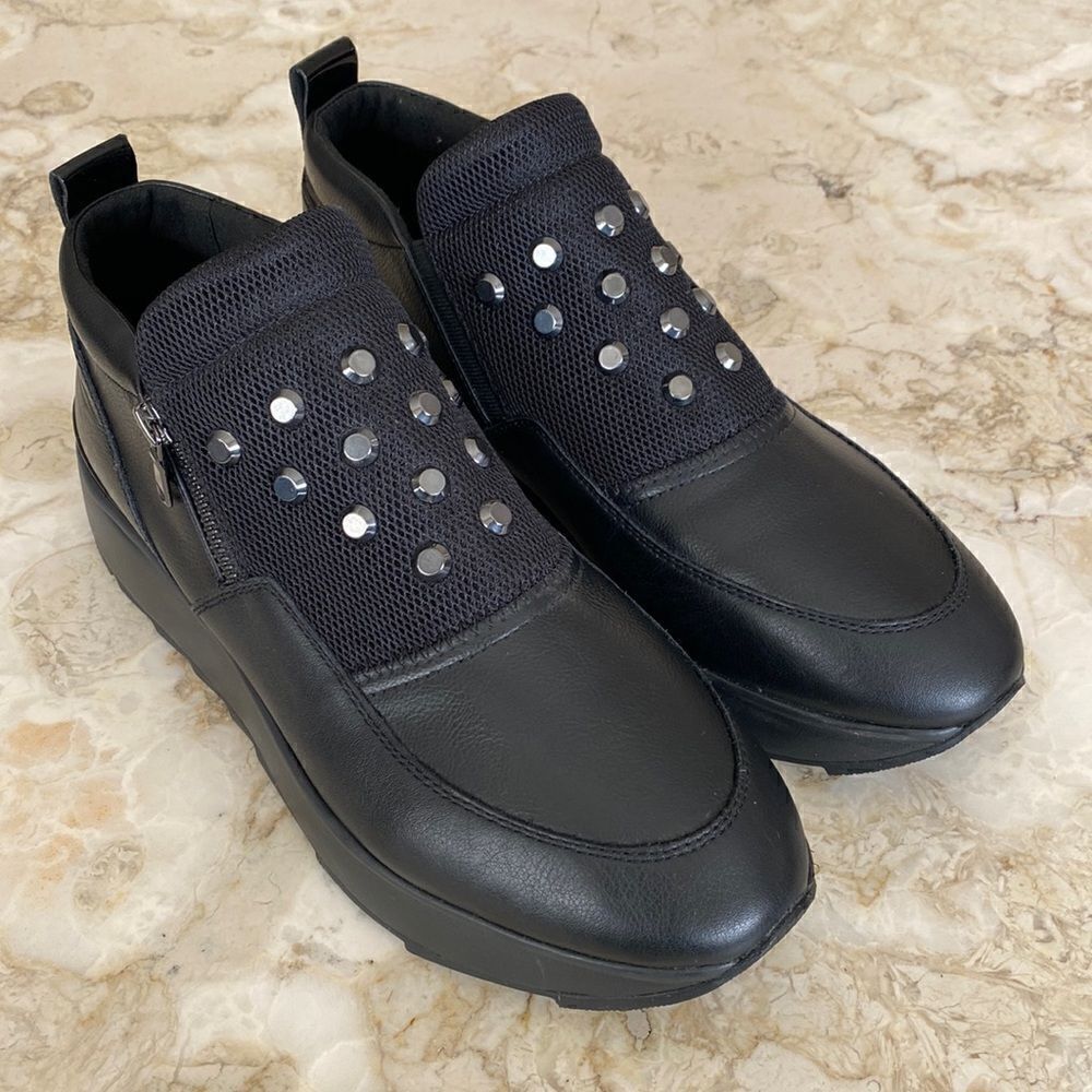 GEOX Respira Gendry Black Studded Zip Sneakers